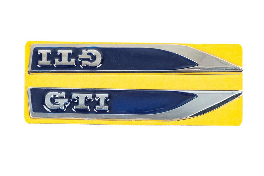 Seitliche GTI Zierleisten Blau Chrom (145mm x 22m) Foto 1