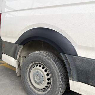 Breite Radlaufverkleidungen (4 Stk, schwarz) Volkswagen Crafter 2016- Foto 4
