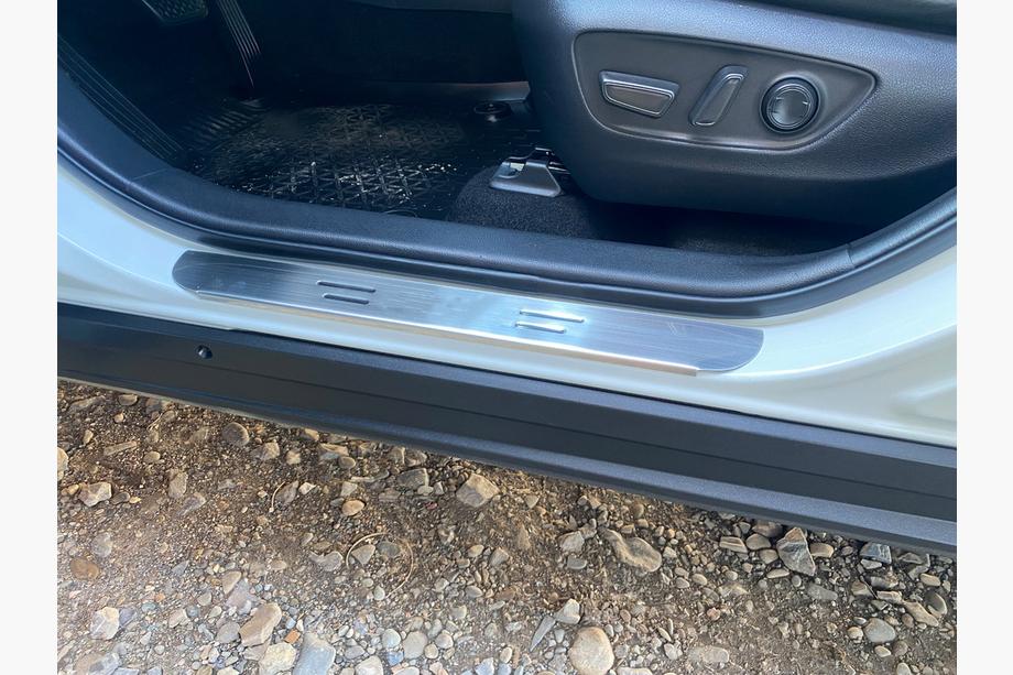 Toyota Rav 4 2019–2025 Einstiegsleisten Carmos (4 Stk, Edelstahl) Image