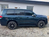 Toyota Land Cruiser 200 2007-2021 Facelift Kit auf LC 300 High-Line (Komplettset) Foto 12