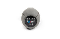 BMW 3er E30 1982–1994 Schaltknauf OEM (Kunstleder, grau glatt) Foto 6