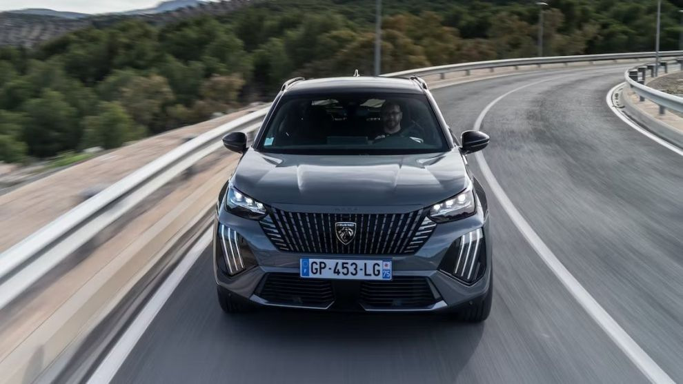 Aktualisierter kompakter Crossover Peugeot 2008