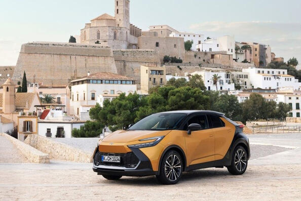 Testbericht zum kompakten Crossover Toyota C-HR der zweiten Generation