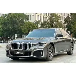Facelift Kit auf G12 M760 (mit Austausch von Kofferraumdeckel und hinteren Kotflügeln) Foto 4