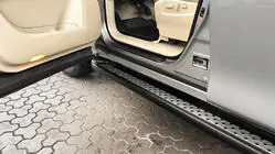 Nissan Armada 2016-2024 Seitenschweller New Vision Grey (2 Stk., Aluminium) Foto 2