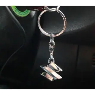 Metallschlüsselanhänger mit Suzuki Logo Foto 1