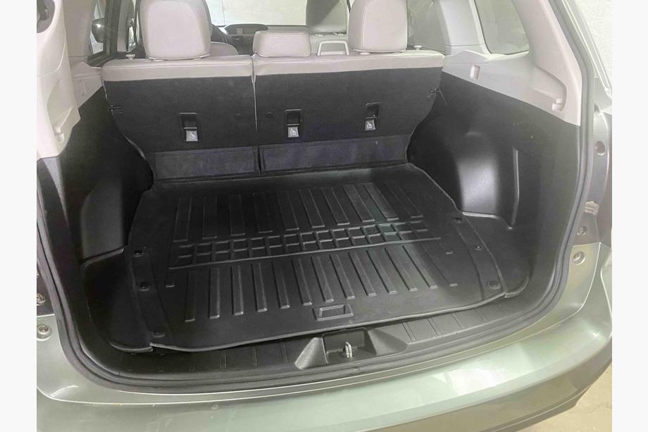 Subaru Forester 2013-2018 3D Kofferraumwanne (Stingray) Image