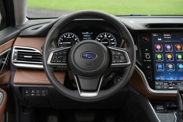Testbericht zur aktualisierten Allrad-Limousine Subaru Legacy Foto 5