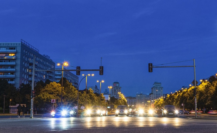 Xenon oder Halogen: So wählen Sie Lampen für Ihr Auto aus