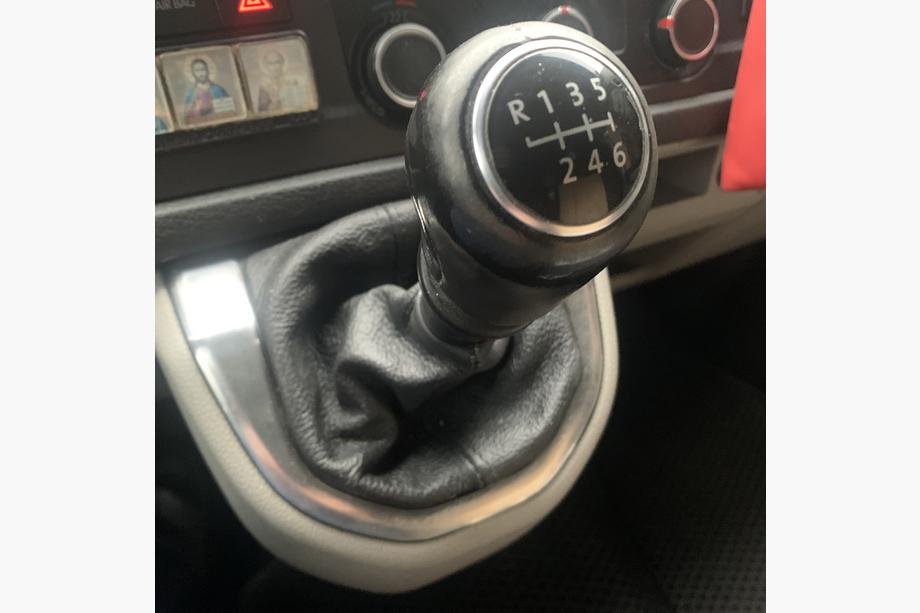 Volkswagen T6 2015-2024 Leder Schaltsack Image