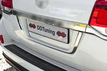 Toyota Land Cruiser 200 2007-2021 Leiste über dem Kennzeichen OEM (2016+) Foto 2
