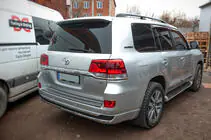 Toyota Land Cruiser 200 2007-2021 Leiste über dem Kennzeichen OEM (2016+) Foto 7