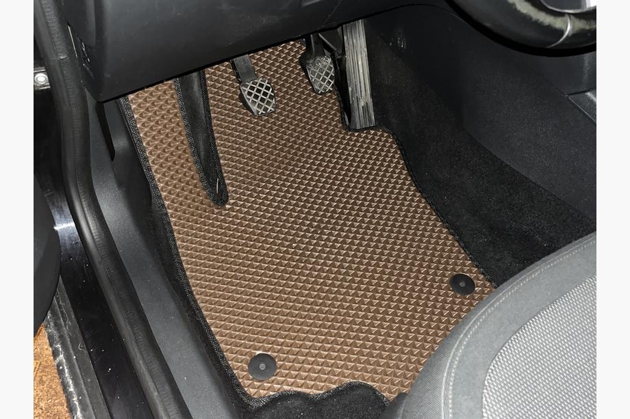 Skoda Yeti 2009-2017 EVA Fußmatten (Braun) Image