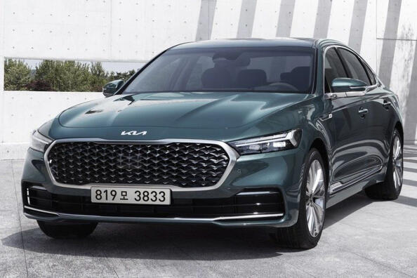 Bewertung der KIA K9 Limousine