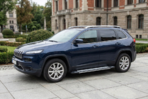 Jeep Cherokee KL 2013- Trittbretter Rainbow (2 Stk., Aluminium) Foto 1
