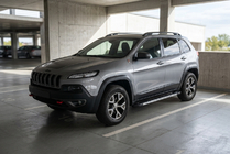 Jeep Cherokee KL 2013- Seitenschweller RedLine V1 (2 Stk., Aluminium) Foto 1