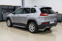 Jeep Cherokee KL 2013- Trittbretter Allmond Grey (2 Stk., Aluminium) Foto 1