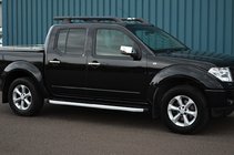 Nissan Armada 2016-2024 Seitenschweller Fullmond (2 Stk., Aluminium) Foto 2