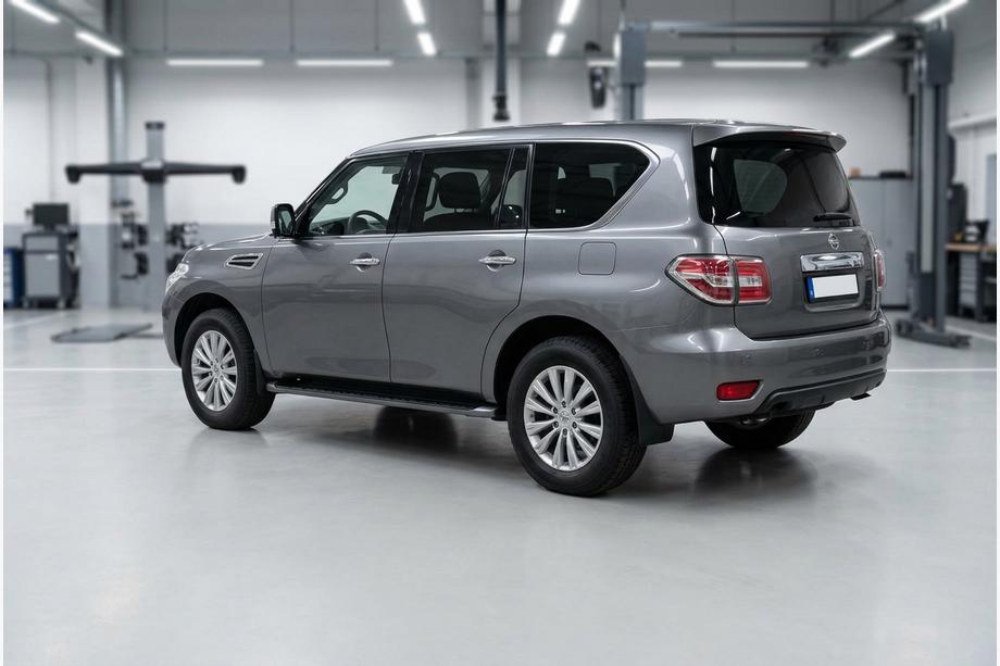 Nissan Armada 2016-2024 Seitenschweller Bosphore Black (2 Stk., Aluminium) Image