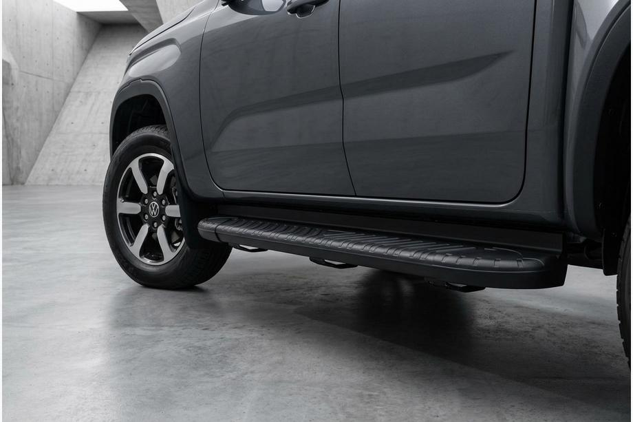 Volkswagen Amarok 2022- Seitenschweller Bosphore Black (2 Stk., Aluminium) Image