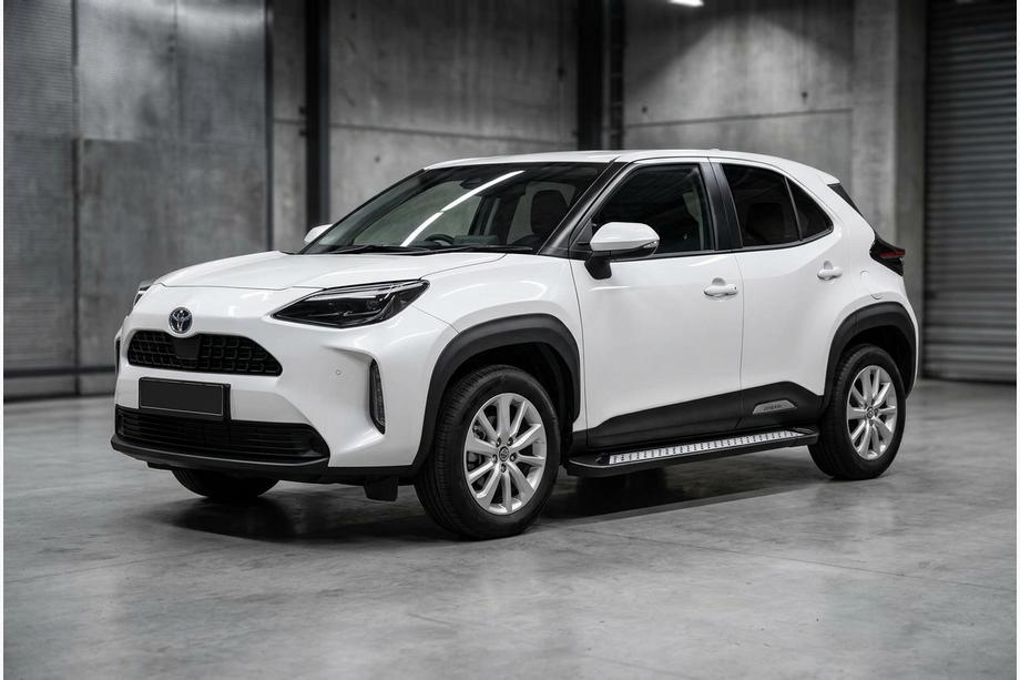 Toyota Yaris/Yaris Cross (XP210) 2020- Seitenschweller Vision New Black (2 Stk., Aluminium) Image
