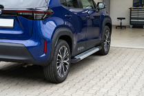 Toyota Yaris/Yaris Cross (XP210) 2020- Seitenschweller Vision New Grey (2 Stk., Aluminium) Foto 1