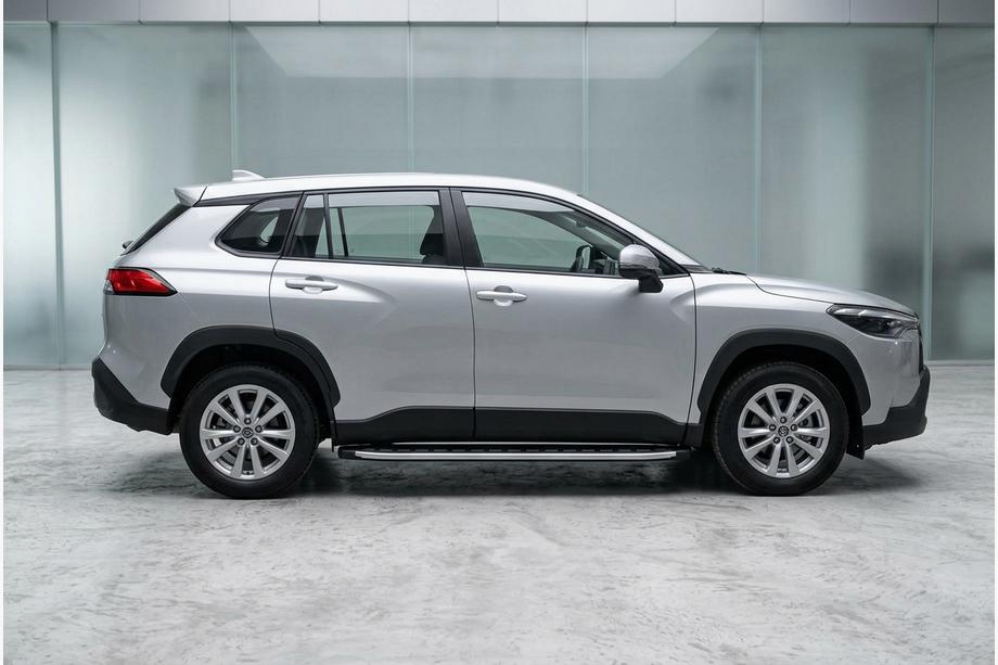Toyota Corolla Cross 2020- Seitenschweller Fullmond (2 Stk., Aluminium) Image