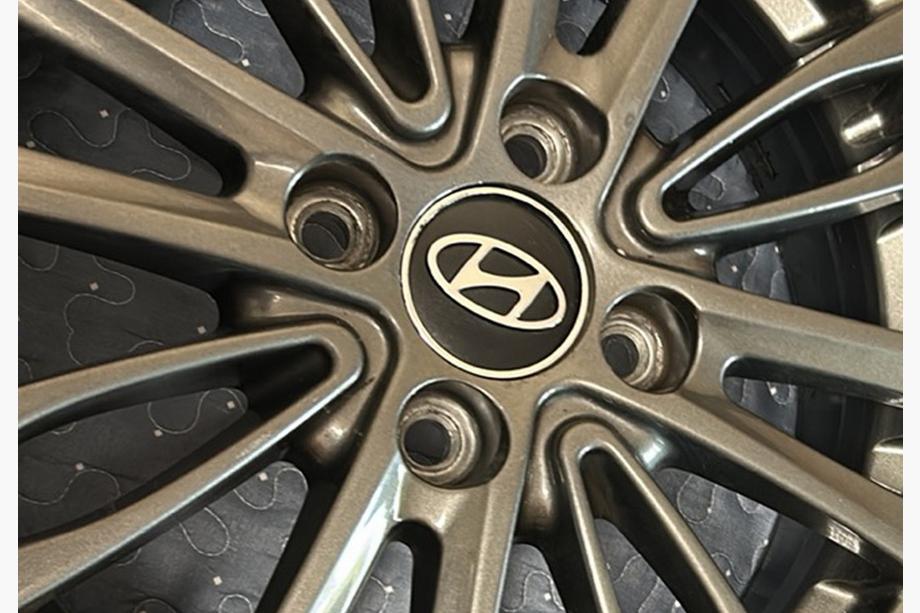 Hyundai Schwarze Felgendeckel hyun60tur-bl (59mm auf 55mm, 4 Stk) Foto 1