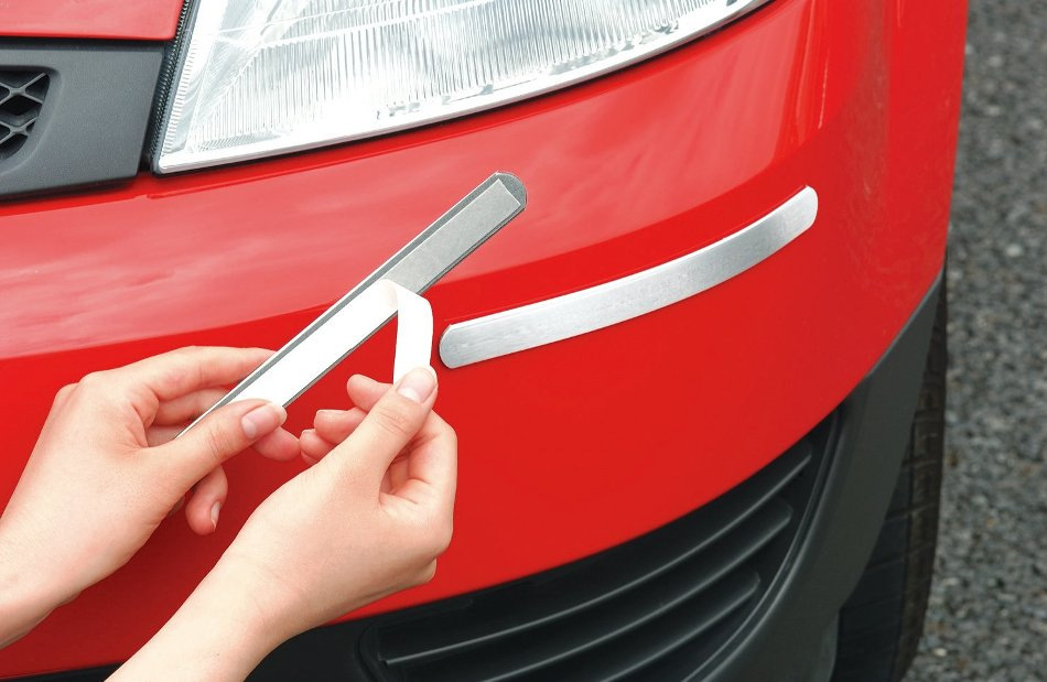 Welches doppelseitige Klebeband eignet sich am besten für ein Auto?
