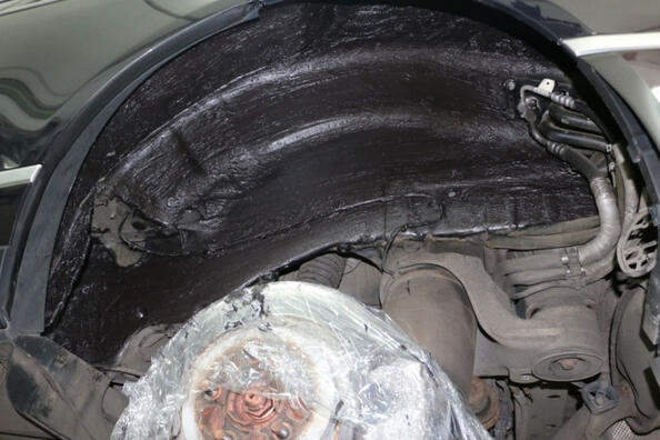 Was ist Flüssigkeitsschalldämmung für ein Auto: Vor- und Nachteile
