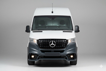 Mercedes Sprinter W907/W910 2018- Frontstoßstange mit Grill V2 (AMG) Foto 8