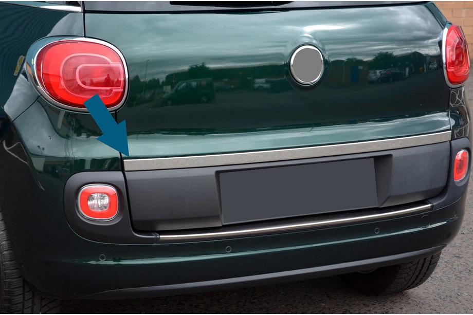 Fiat 500/500L 2013-2022 Zierleiste über dem Kennzeichen (für 500L, Edelstahl) Image