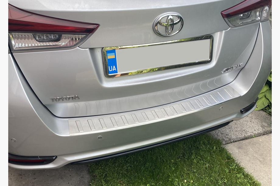 Toyota Auris 2012-2018 Heckstoßstangenabdeckung Carmos (SW) Edelstahl Foto 5