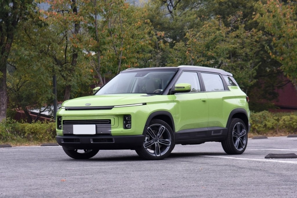 Geely ICON: stilvoller und technologischer Hybrid-Crossover
