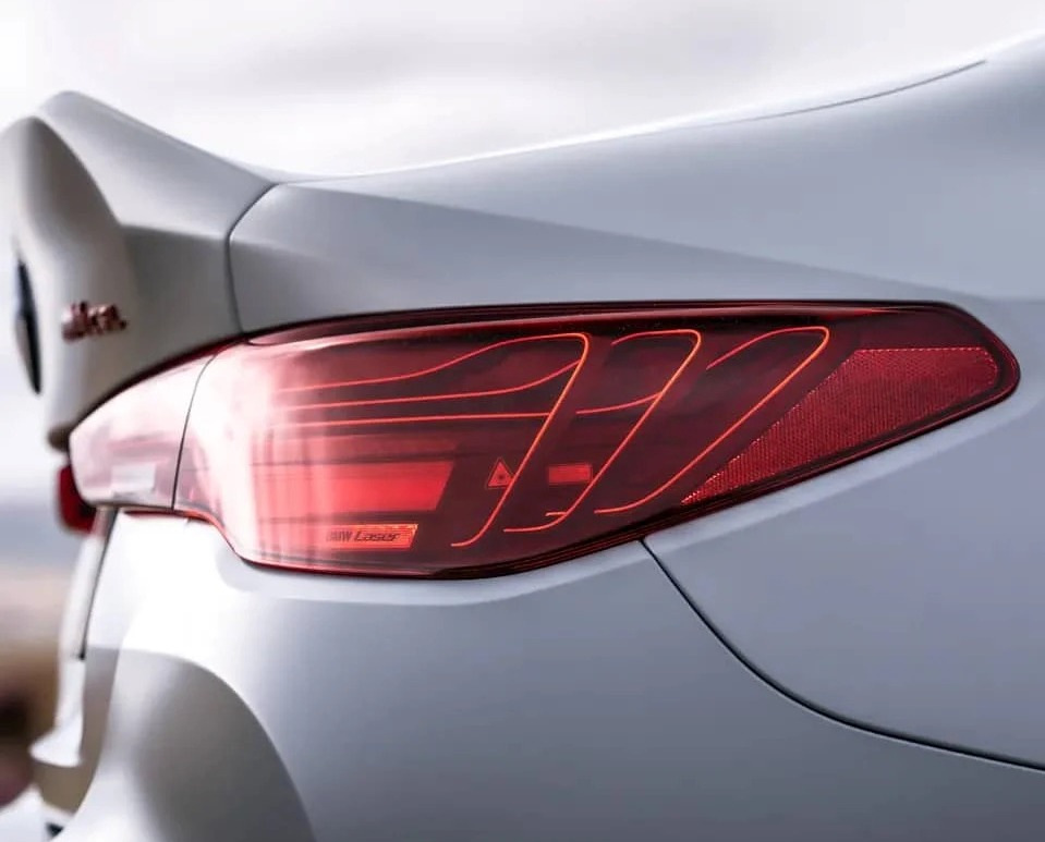Wie wählt man neue Rücklichter für ein Auto aus?