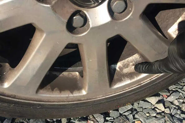 Bremsstaub: der unsichtbare Feind Ihres Autos