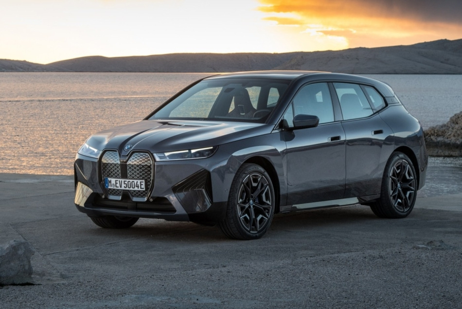 BMW iX: Testbericht und Eigenschaften eines elektrischen Crossovers