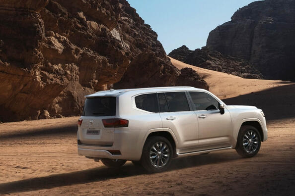 Toyota Land Cruiser 300: Bewertung des legendären SUV Foto 4
