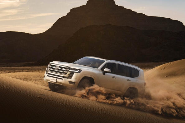 Toyota Land Cruiser 300: Bewertung des legendären SUV Foto 2
