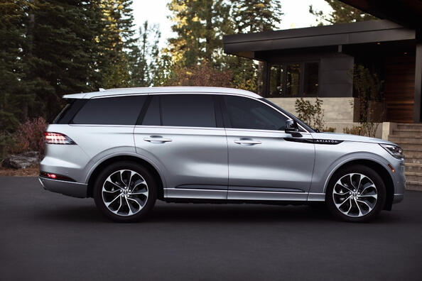 Lincoln Aviator: amerikanischer Luxus-SUV Foto 3