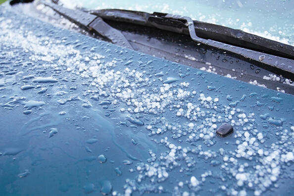 Was tun, wenn das Auto von Hagel erfasst wird?