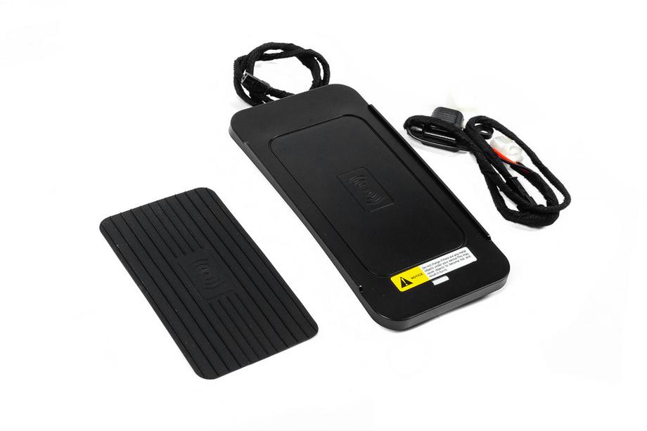 Toyota Land Cruiser 200 2007-2021 Kabelloses Handy-Ladegeraet Set (2007-2015) Foto 6