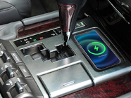Lexus LX570/450d 2008-2022 Kabelloses Handy-Ladegeraet Set (2007-2015) Foto 2