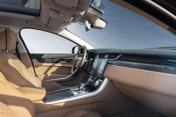 Testbericht zum Jaguar XF Sportbrake: Britischer Kombi nach dem Facelift Foto 6