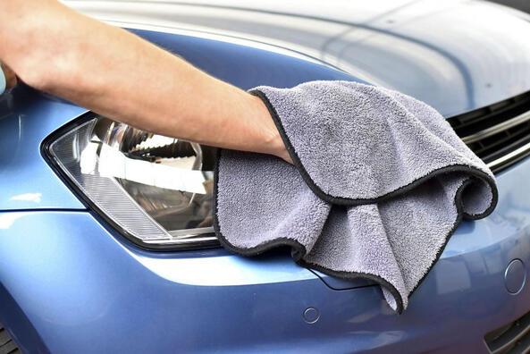 Wie oft kann man Autoscheinwerfer polieren?