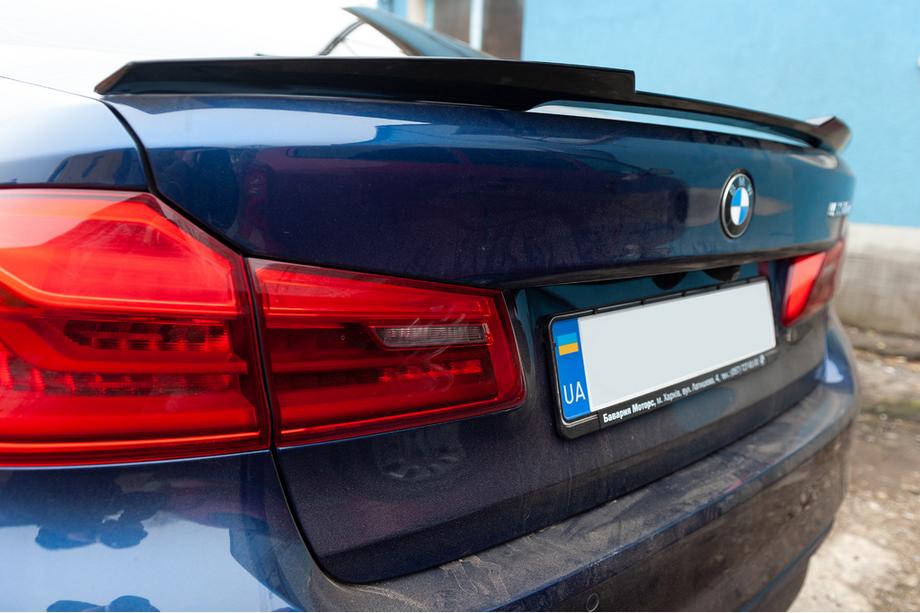 BMW 5er G30/G31 2017–2023 Spoiler M4-Style (Schwarz Glanz) Image