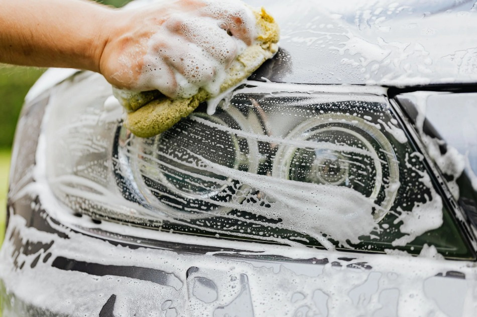 So waschen Sie das Auto richtig selbst