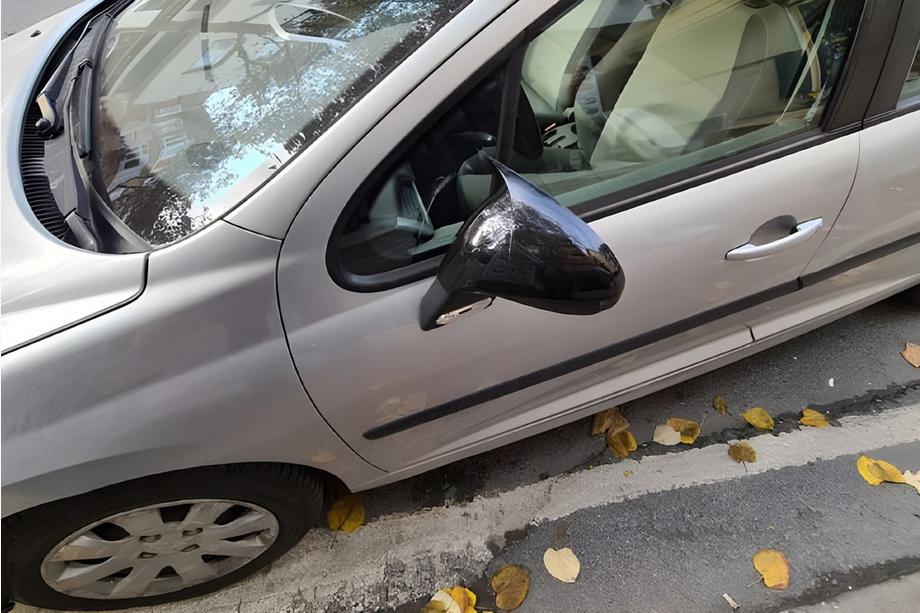 Peugeot 207 2006–2014 Spiegelabdeckungen BMW-Style (2 Stk) Image