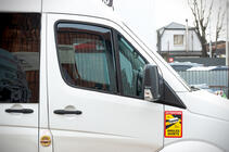 Volkswagen Crafter 2006-2016 Einschub-Windabweiser (halbtransparent, 2 Stk., Cagatay) Foto 10