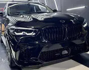 BMW X5 E70 2007-2013 Facelift Bodykit auf X5M F95 2019 Foto 3
